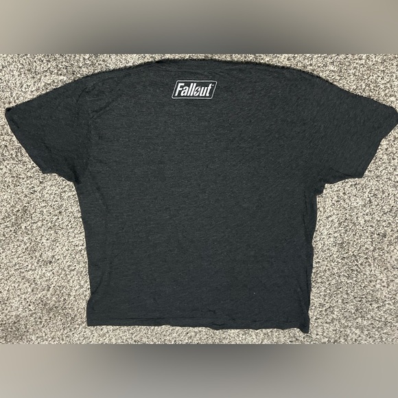 Fall Out graphic gamer zapper T-shirt bundle - Picture 3 of 14